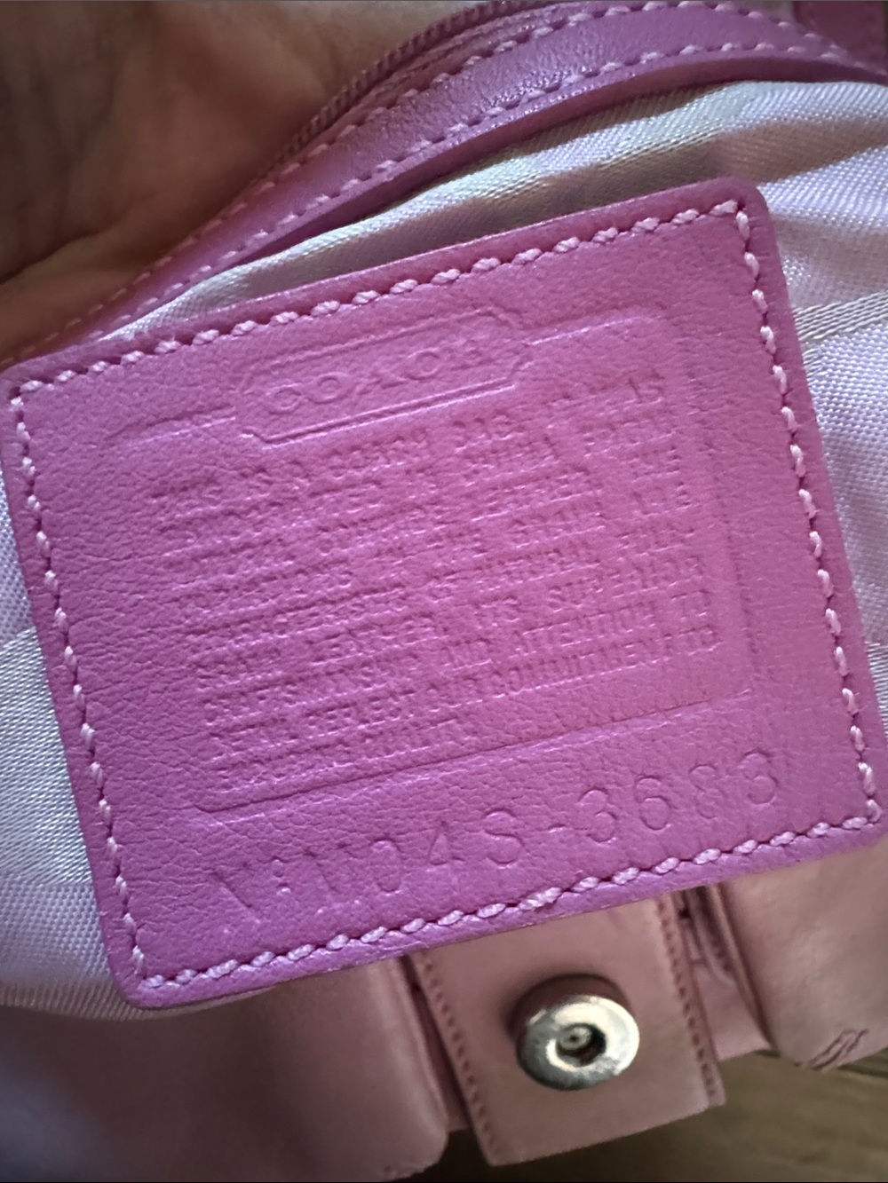 Coach y2k 3683 Soho leather crossbody bag baby pink RARE 💕 - Picture 13 of 16